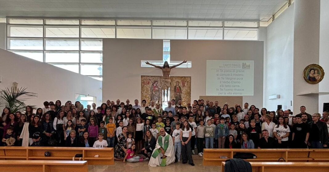 Si è conclusa domenica 27 ottobre la visita di S. E. Mons. Seccia nella comunità di Giorgilorio, ultima parrocchia visit