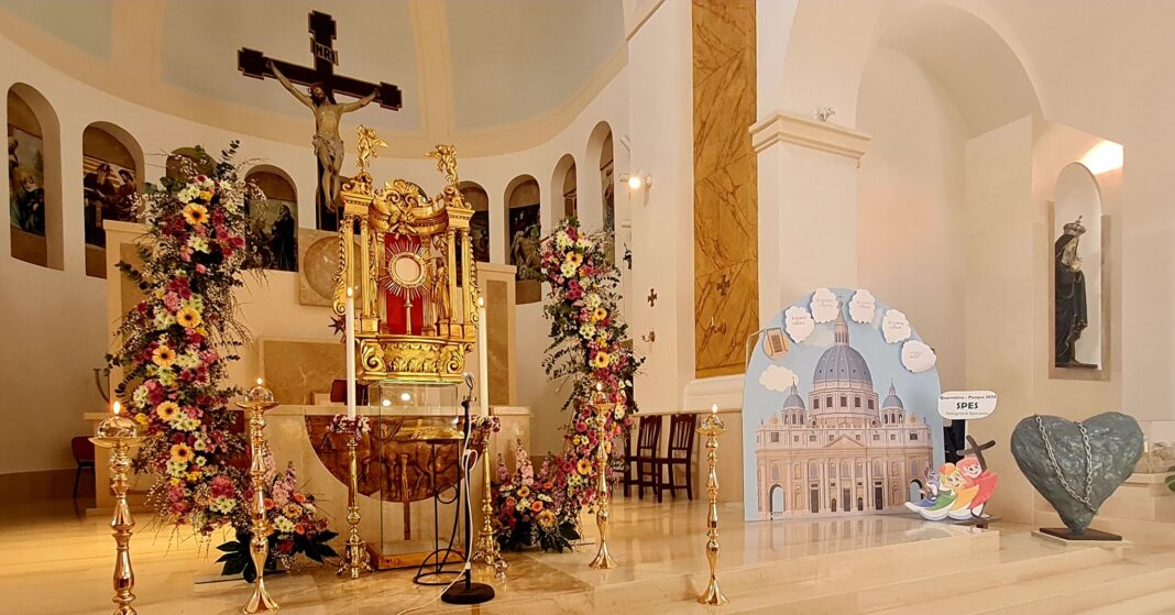 Solenni Quarantore 
Parrocchia San Rocco,  Stornara (FG)
