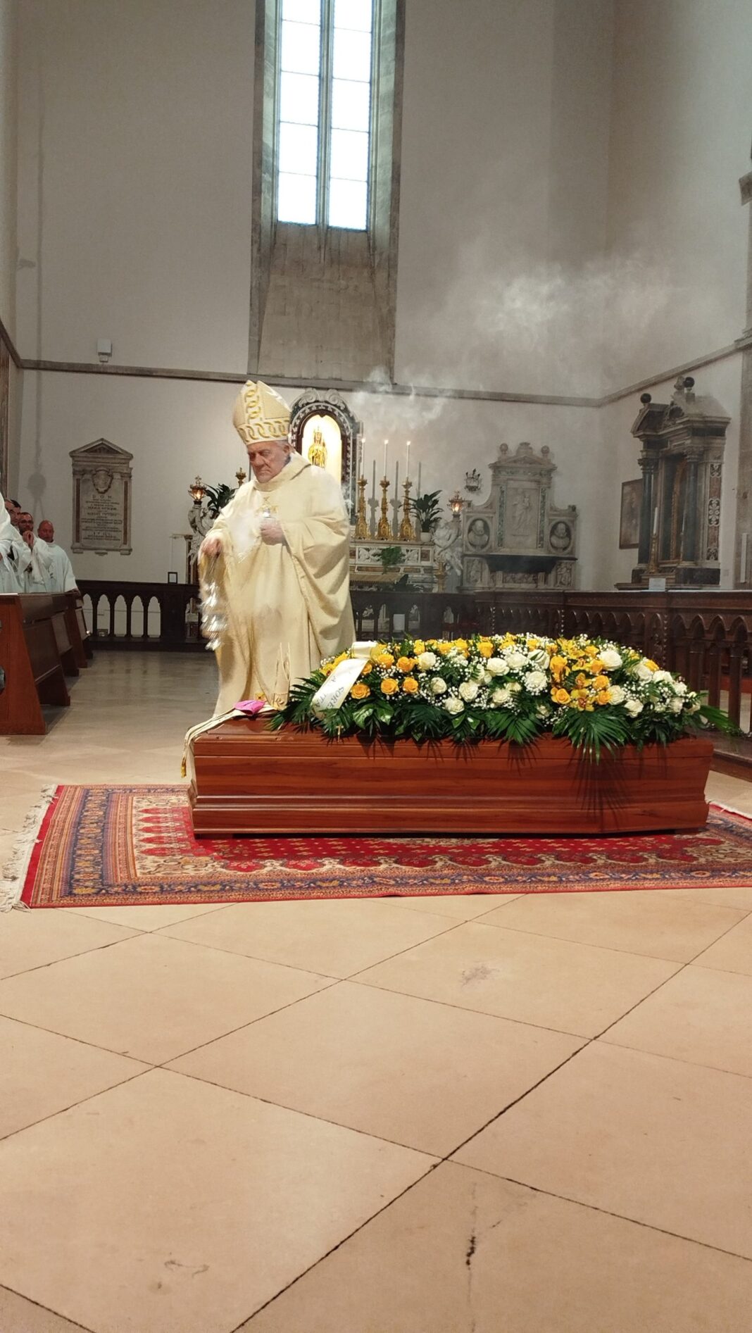 Celebrazione delle esequie di S.E.R. Mons. Di Ruberto Celebrazione delle esequie di S.E.R. Mons. Di Ruberto