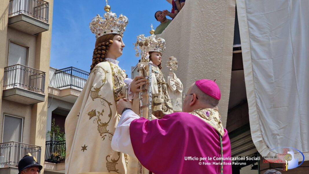 Messaggio-preghiera di Mons. Sabino Iannuzzi per la consegna delle Chiavi Messaggio-preghiera di Mons. Sabino Iannuzzi per la consegna delle Chiavi alla Madonna della Scala, Patrona di Massafra – Diocesi di Castellaneta