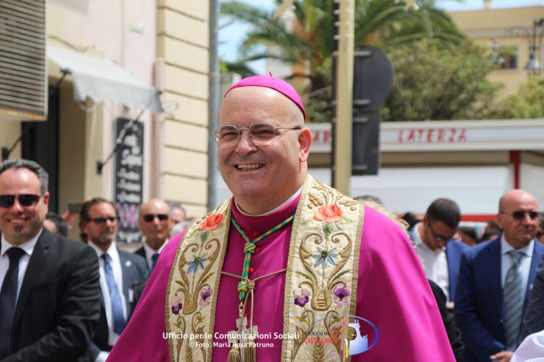 Terzo anniversario dell’Ordinazione Episcopale di S.E.R. Mons. Sabino Iannuzzi – Terzo anniversario dell’Ordinazione Episcopale di S.E.R. Mons. Sabino Iannuzzi – Diocesi di Castellaneta