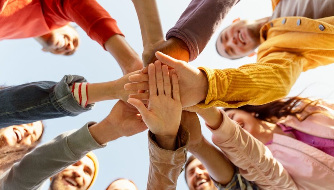 La Chiesa madre accompagna il cammino di ragazzi, adolescenti, giovani e famiglie