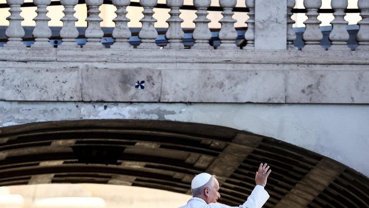Papa Leone XIV in Piazza San Pietro cq5dam.thumbnail.cropped.750.422.jpeg