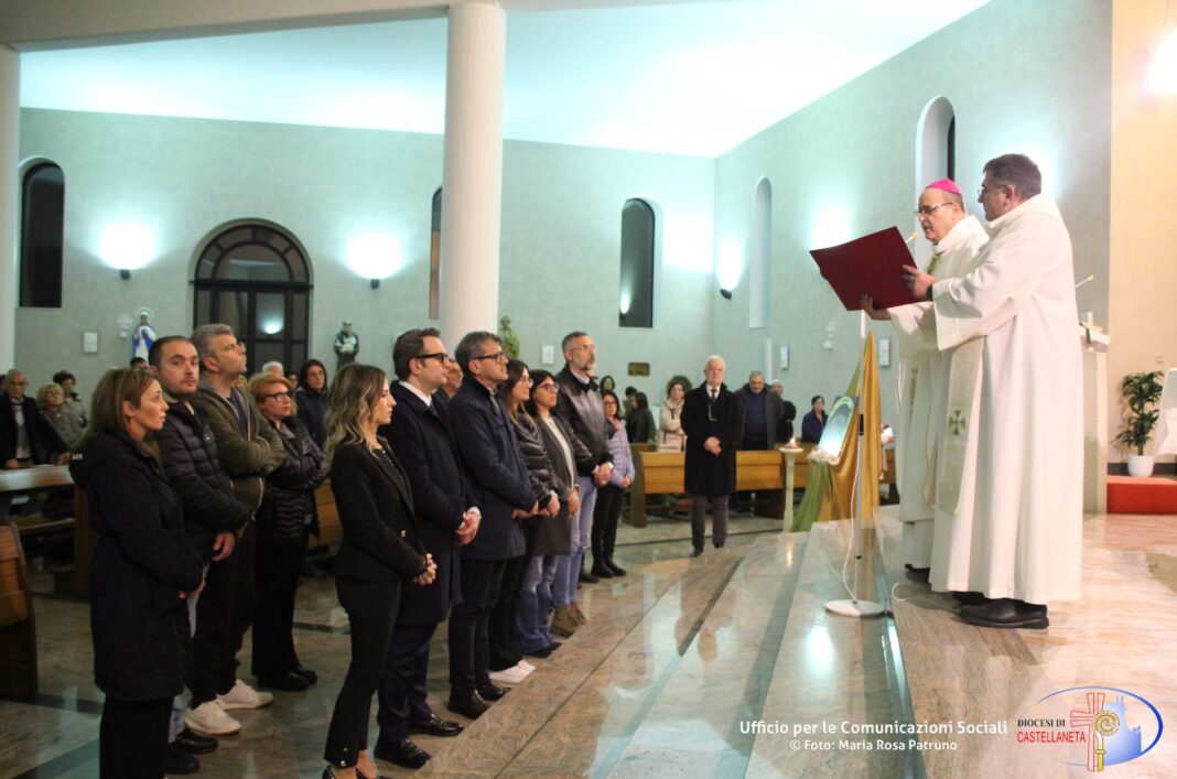“Con Maria… pellegrini di Speranza!”. Santa Messa per l’inizio della “Con Maria… pellegrini di Speranza!”. Santa Messa per l’inizio della missione alle famiglie della Parrocchia San Pietro Apostolo di Mottola