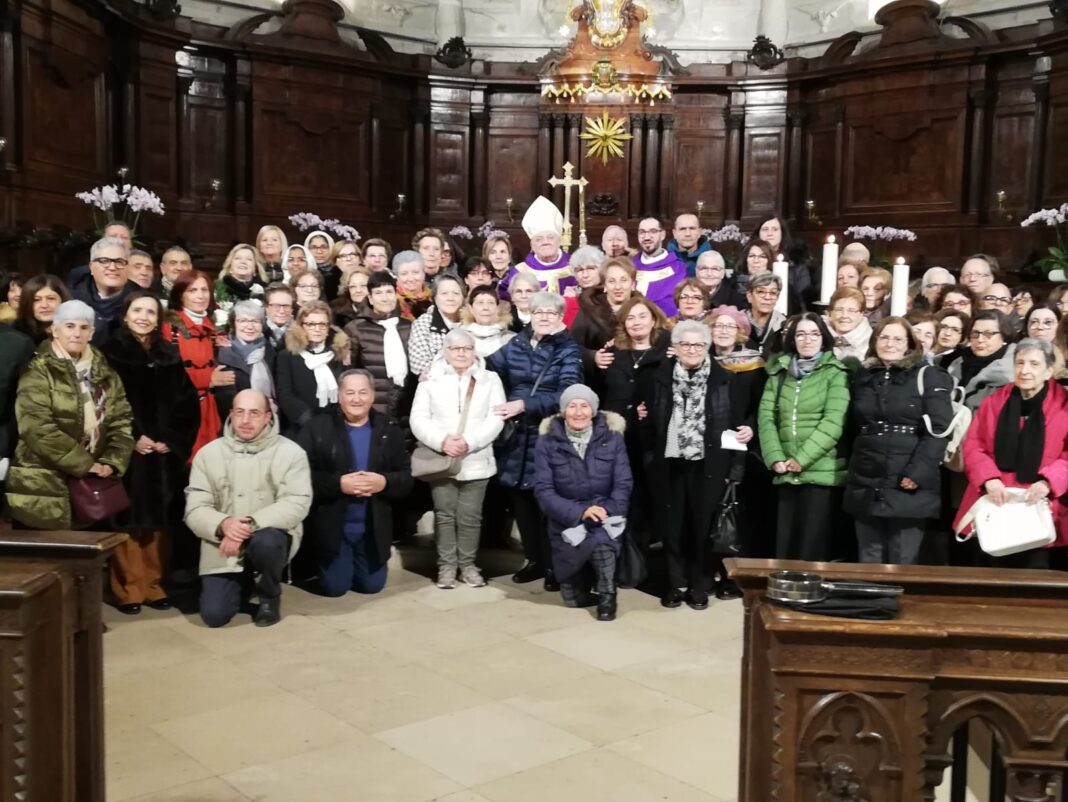 Istituzione dei Ministri straordinari della Comunione Istituzione dei Ministri straordinari della Comunione