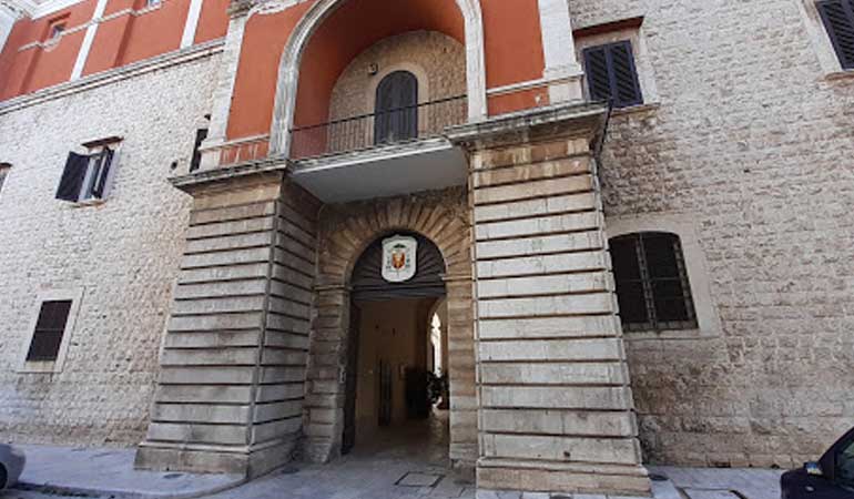Chiusura degli uffici di Curia nel periodo delle festività natalizie Chiusura degli uffici di Curia nel periodo delle festività natalizie – Diocesi di Molfetta-Ruvo-Giovinazzo-Terlizzi