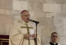 «GIUBILEO: UN ABBRACCIO CHE SI STRINGE ATTORNO A TUTTI NOI, FIGLI, AMATI» «GIUBILEO: UN ABBRACCIO CHE SI STRINGE ATTORNO A TUTTI NOI, FIGLI, AMATI»