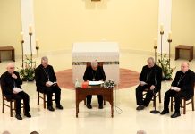 “Preti felici”. Il cardinale Heung-sik incontra il clero della Metropolia di Lecce "Preti felici". Il cardinale Heung-sik incontra il clero della Metropolia di Lecce