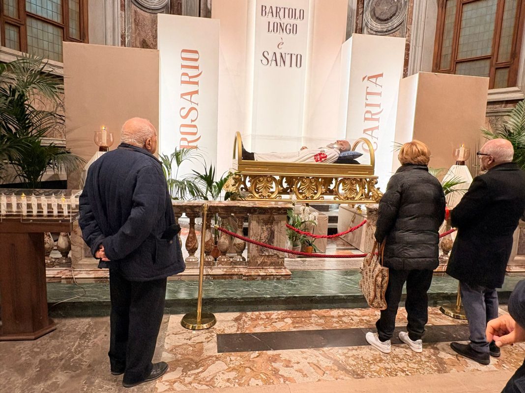 Mons. Vescovo in visita a Pompei