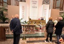 Mons. Vescovo in visita a Pompei Mons. Vescovo in visita a Pompei