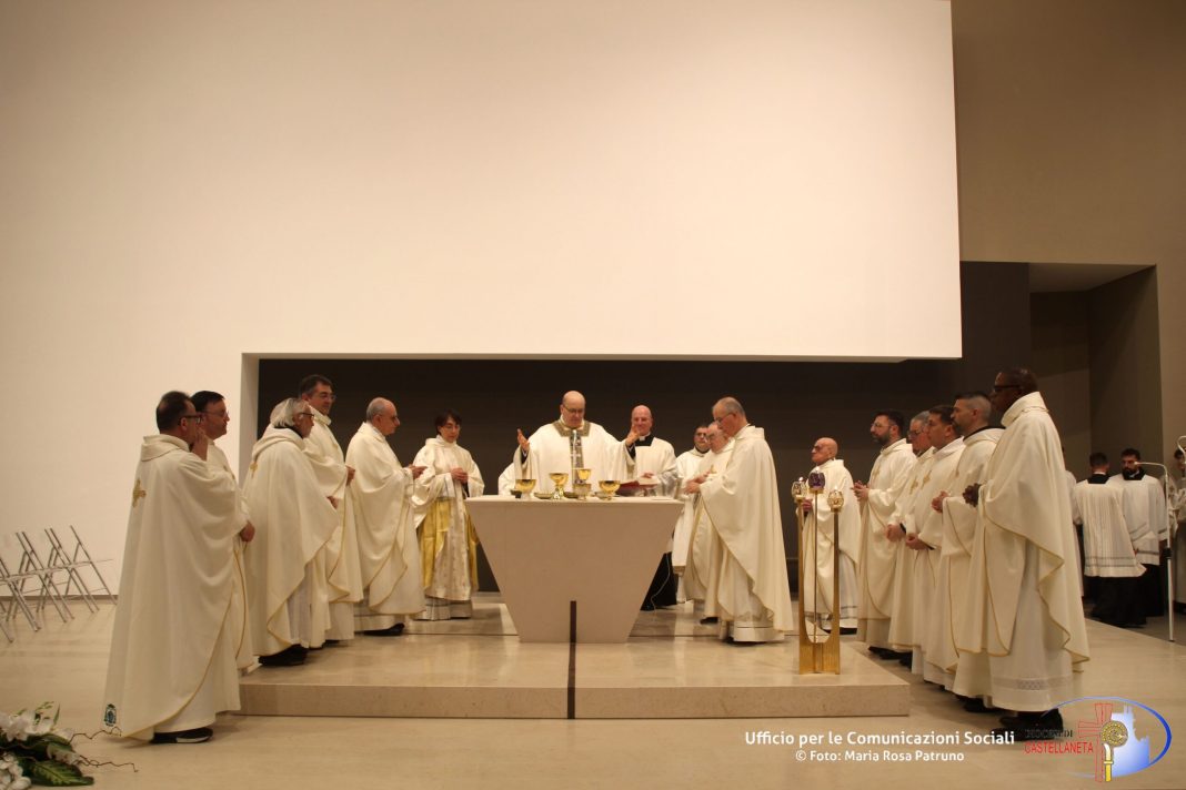 Omelia di Mons. Sabino Iannuzzi durante la Santa Messa per Omelia di Mons. Sabino Iannuzzi durante la Santa Messa per la Dedicazione della nuova Chiesa di San Leopoldo Mandic in Massafra