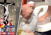 La prima Settimana Santa leccese dell’arcivescovo. Il programma dei riti pasquali in cattedrale – Sito Ufficiale dell’ArciDiocesi di Lecce – il giornale della Arcidiocesi di Lecce La prima Settimana Santa leccese dell’arcivescovo. Il programma dei riti pasquali in cattedrale – Sito Ufficiale dell'ArciDiocesi di Lecce