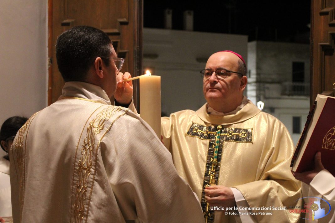 Sabato Santo: Veglia Pasquale nella Resurrezione del Signore presieduta da Mons. Sabino Iannuzzi