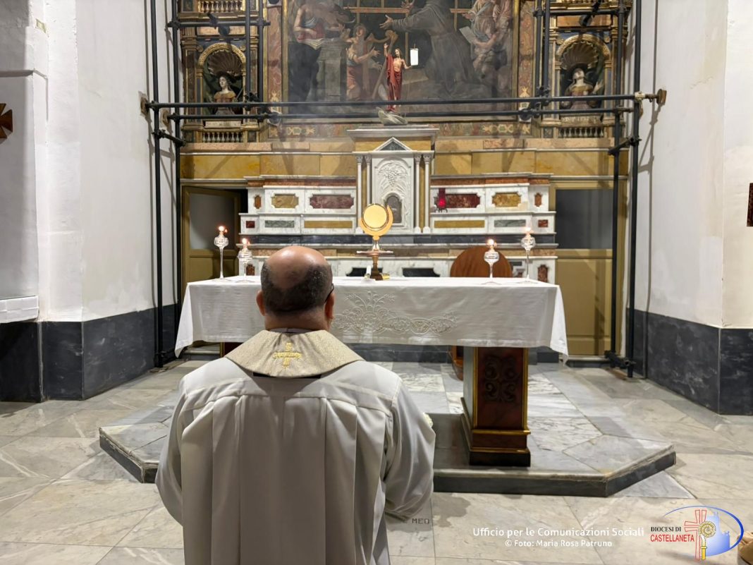 “La scoperta interiore del dono di Dio”. Veglia diocesana di preghiera per le Vocazioni – Diocesi di Castellaneta