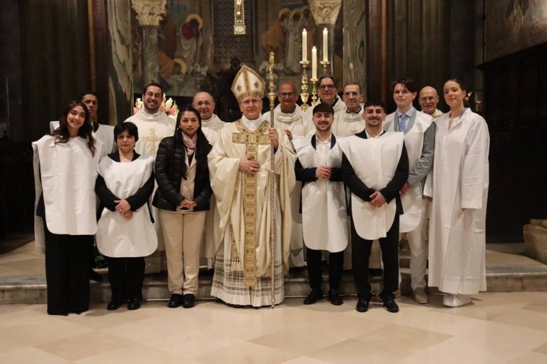 Dalla ricerca alla fede: nuovi cristiani nella Veglia pasquale