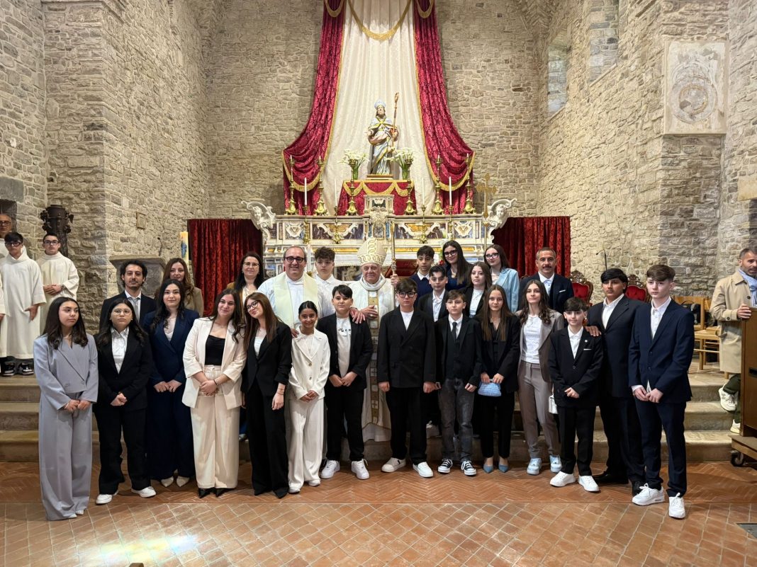 Mons. Vescovo celebra le cresime a Pietramontecorvino