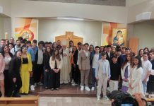 Mons. Vescovo celebra le cresime nella parrocchia di San Pio X Mons. Vescovo celebra le cresime nella parrocchia di San Pio X