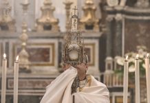 Corpus Domini, mons. Basile: «L’Eucaristia ci renda comunità credibile, capace di custodire il bene comune» Corpus Domini, mons. Basile: «L’Eucaristia ci renda comunità credibile, capace di custodire il bene comune»