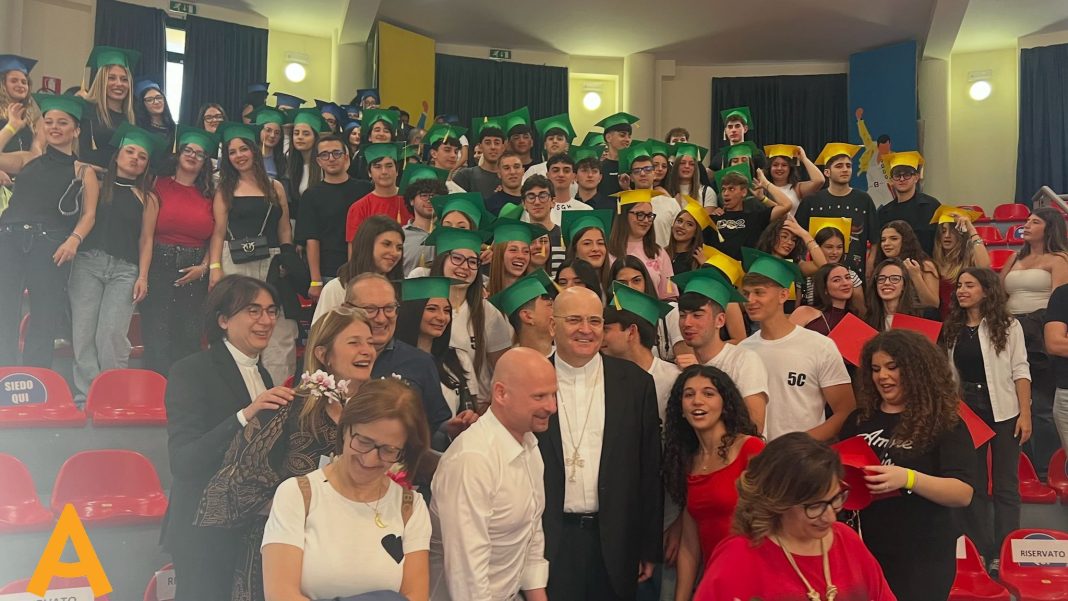 Maturità 2026: il messaggio di S.E.R. Mons. Sabino Iannuzzi ai Maturità 2026: il messaggio di S.E.R. Mons. Sabino Iannuzzi ai maturandi – Diocesi di Castellaneta